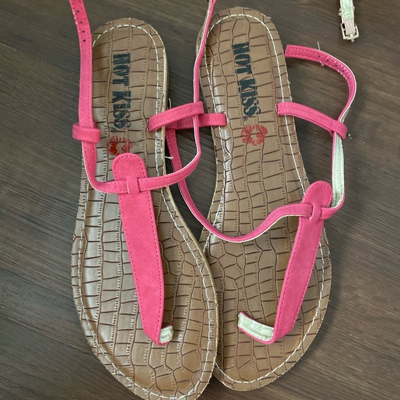 Multiple Thong Sandals - Picture 3 of 8